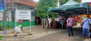 Tim Verifikasi lapangan Pemilihan Posyandu Berprestasi kunjungi Posyandu Anggrek IVB Kelurahan Yosorejo.