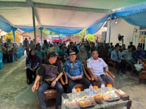 Anggota DPRD Metro A. Cahyadi Lamunyai dan Hadi Kurniadi Hadiri Penyerahan Bantuan Traktor Secara Simbolis